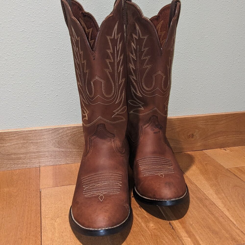 Women's Ariat Western Brown Leather Boots, sIze 7, width B, medium